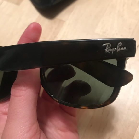 Ray Ban Original Wayfarer Tortoise - Picture 3 of 5